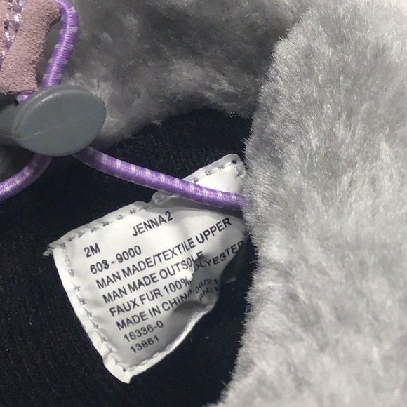 Totes Jenna 2 Girl’s Snow Boots. Size 2 Gently Worn. - Picture 6 of 6